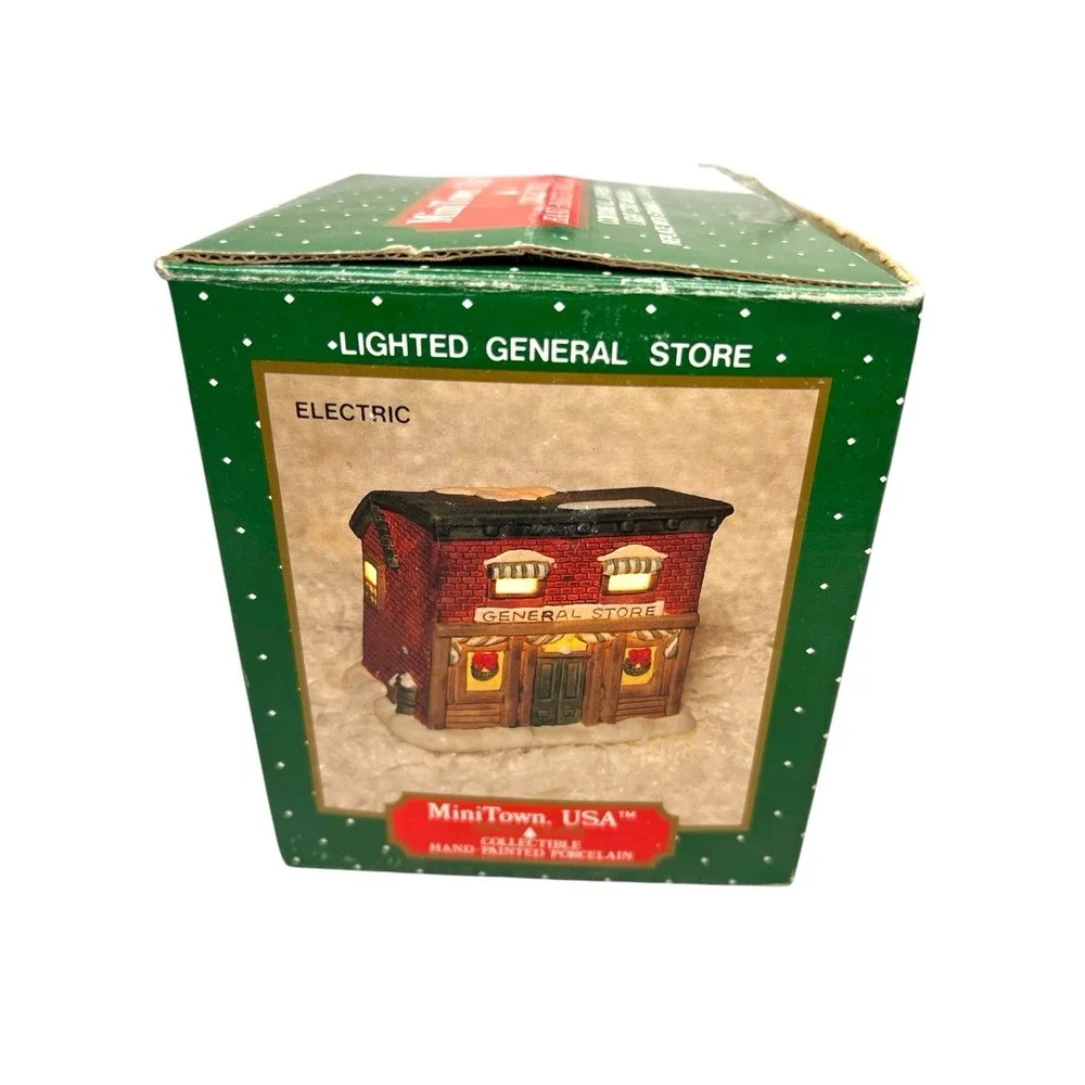 Mini Town Is Lighted General Store Porcelain Lighted‎ Christmas Decoration
